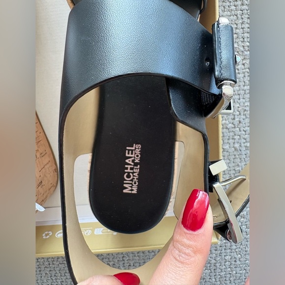 Michael Kors Colby Flatform Sandals Black Leather Size 8.5 – Brand New in Box - Picture 8 of 14